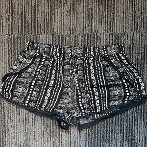 Ecoté Printed Shorts